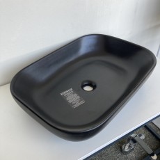 GSG Easy 60 Retangular umywalka nablatowa czarny mat